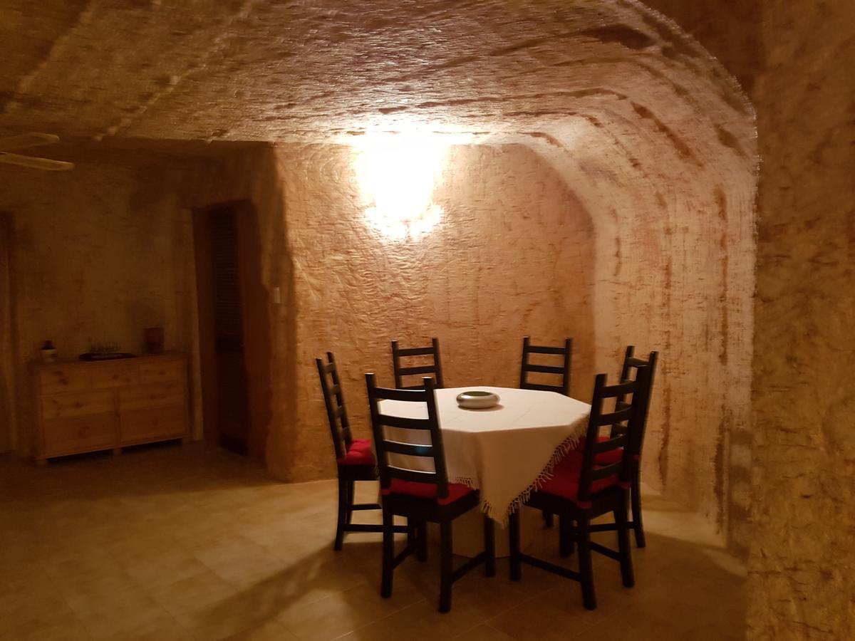 Underground Gem Apartment คูเบอร์เพดี ภายนอก รูปภาพ